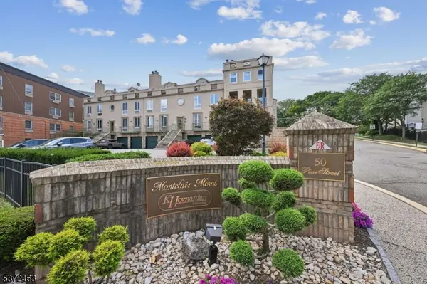 50 Pine St #206, Montclair Twp., NJ 07042