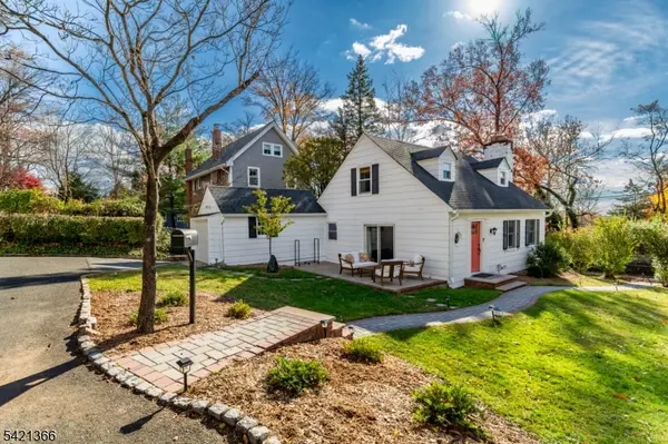 6 Cape Ct, Millburn Twp., NJ 07041