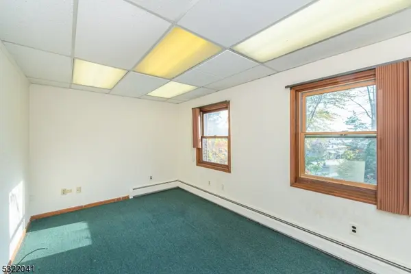 74 S Powder Mill Rd, Parsippany-troy Hills Twp., NJ 07950