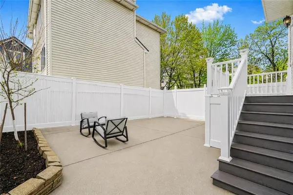 68 Eltingville BLVD, Staten  Island, NY 10312