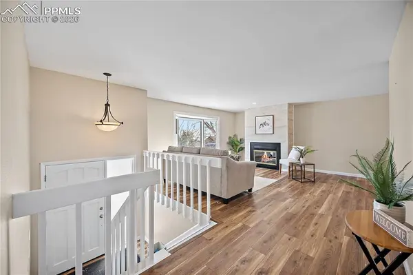 702 Paradise LN, Colorado Springs, CO 80904