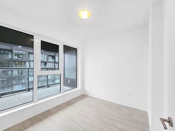 1 Quarrington LN #3205, Toronto C13, ON M3C 0S4