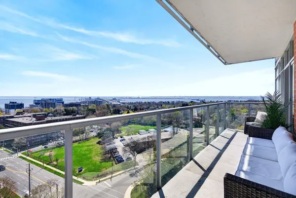 551 Maple AVE #1501, Burlington, ON L7S 1M7