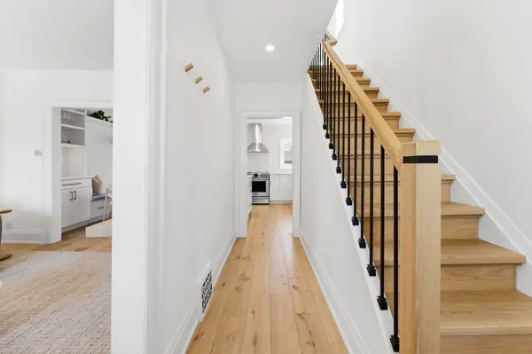 72 Robert ST, Toronto W04, ON M9N 2J7