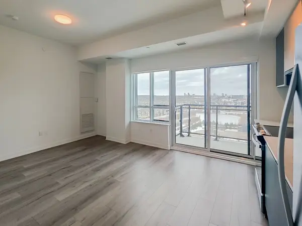 395 Dundas ST W #PH07, Oakville, ON L6M 5R8