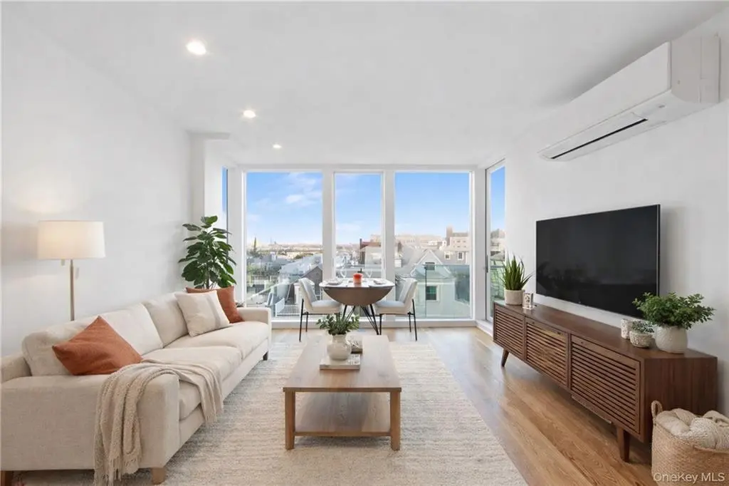 163 Beach 96th ST #3A, Rockaway Beach, NY 11693