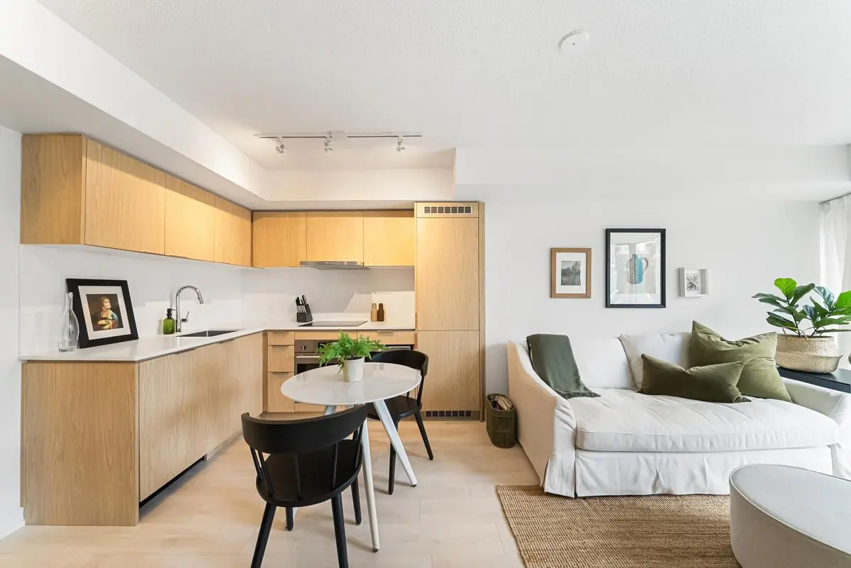 60 Shuter ST #605, Toronto C08, ON M5B 1A8