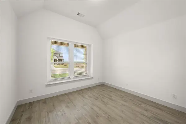 3726 Ironwood Street, Midlothian, TX 76065