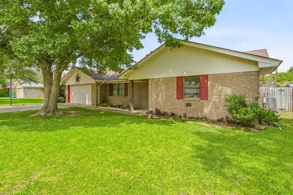 1407 Inglewood Drive, Stephenville, TX 76401