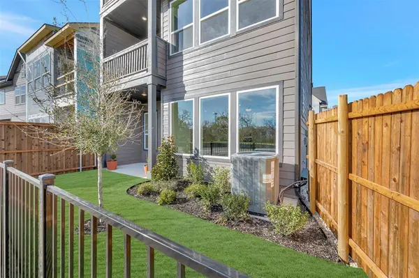 5849 Water Bridge Lane, Fort Worth, TX 76109