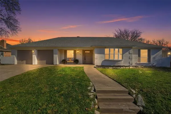 4204 Galway Avenue, Fort Worth, TX 76109