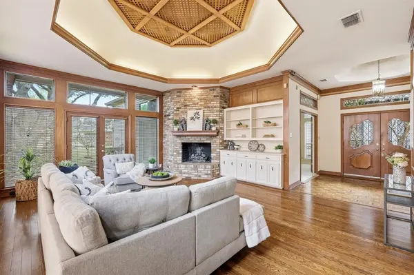 5014 Village Court, Dallas, TX 75248