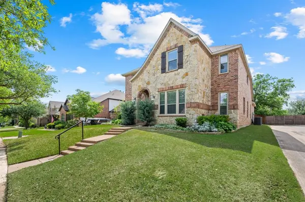 8000 Red River Run, North Richland Hills, TX 76180