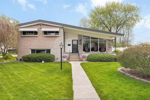 452 CARLING Crescent, Windsor, ON N8S 3Y1