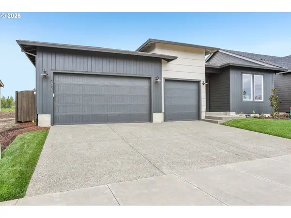 707 Magnolia AVE, Woodburn, OR 97071