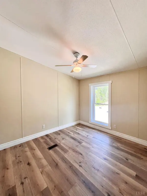2107 Boxwood Farm Rd, Amherst, VA 24521