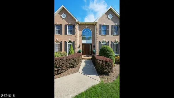 5 Longford Ct, Warren Twp., NJ 07059