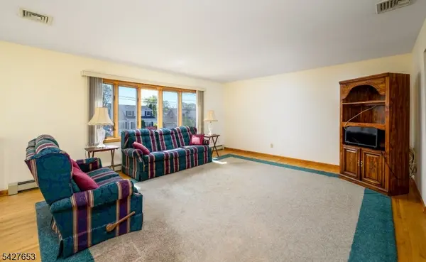 147 11Th St, Wood-ridge Boro, NJ 07075