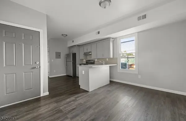 168 Sherman Ave #3L, Newark City, NJ 07114