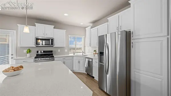 9636 Timberlake LOOP, Colorado Springs, CO 80927