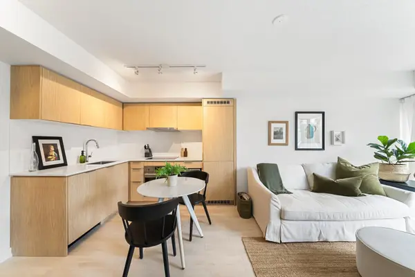 60 Shuter ST #605, Toronto C08, ON M5B 1A8