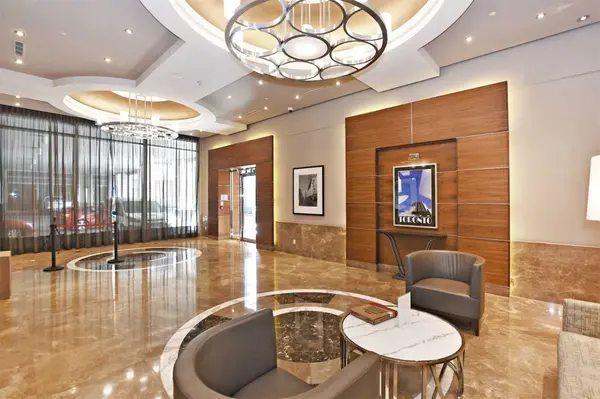 763 Bay ST #202, Toronto C01, ON M5G 2R3