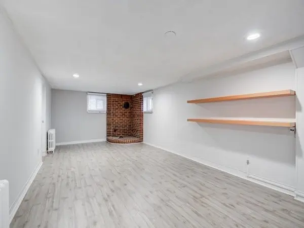 34 Glencrest BLVD #Basement, Toronto E03, ON M4B 1L3