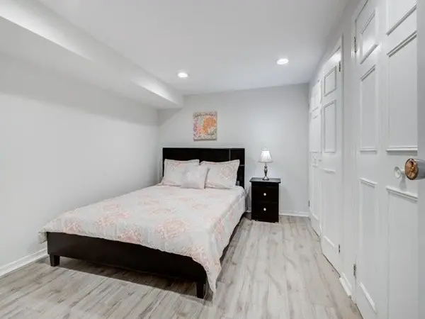 34 Glencrest BLVD #Basement, Toronto E03, ON M4B 1L3