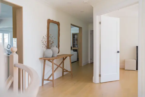 28 Alana DR, Springwater, ON L9X 0S1