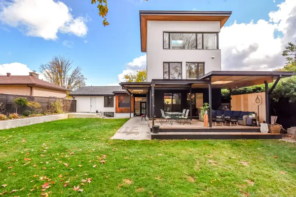 20 Weldon ST, Barrie, ON L4M 4J4