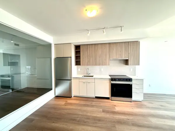 2075 Lakeshore RD #307, Burlington, ON L7R 0H3