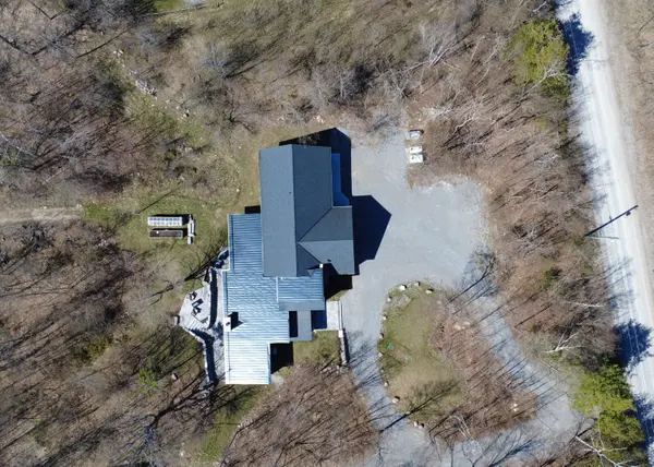 33 LAPLANTES RD, Trent Lakes, ON K0L 1J0