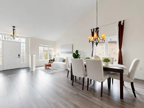 11 Diamond CT, Hamilton, ON L9C 7V5