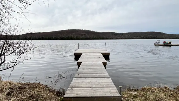 294 Albion Lake DR, Faraday, ON K0L 1C0