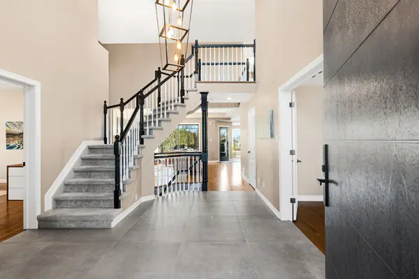 32 Barcham CRES, Barrhaven, ON K2J 3Z7