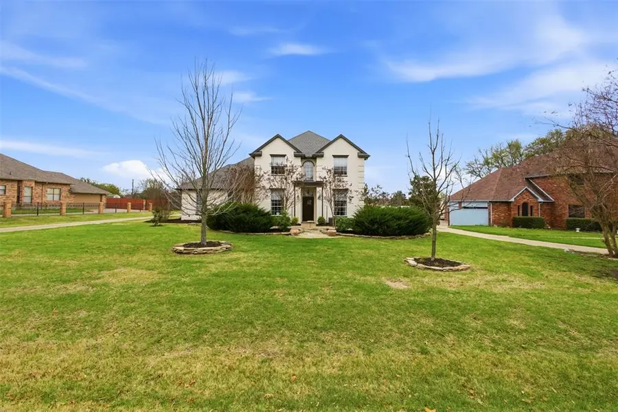 906 Valley View Avenue, Red Oak, TX 75154