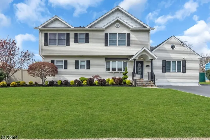 105 Morril Dr, South Plainfield Boro, NJ 07080