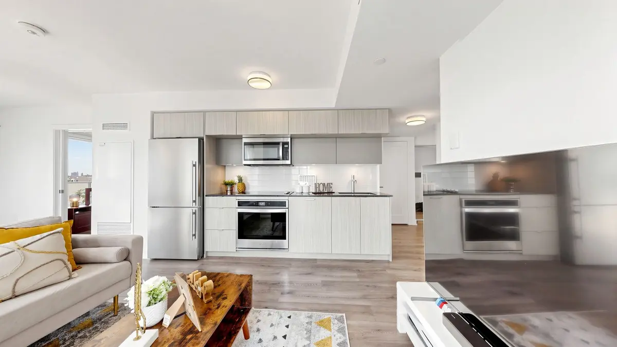 575 Bloor ST E #908, Toronto C08, ON M4W 0B2