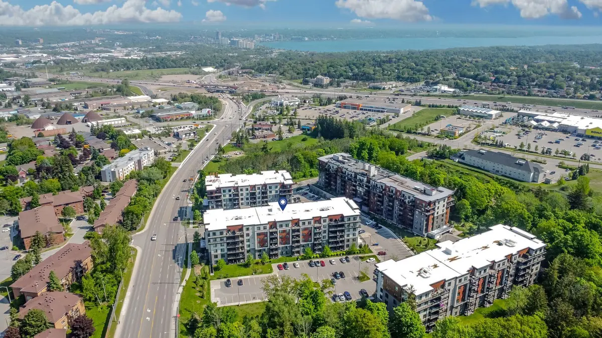 306 Essa RD #407, Barrie, ON L9J 0H5