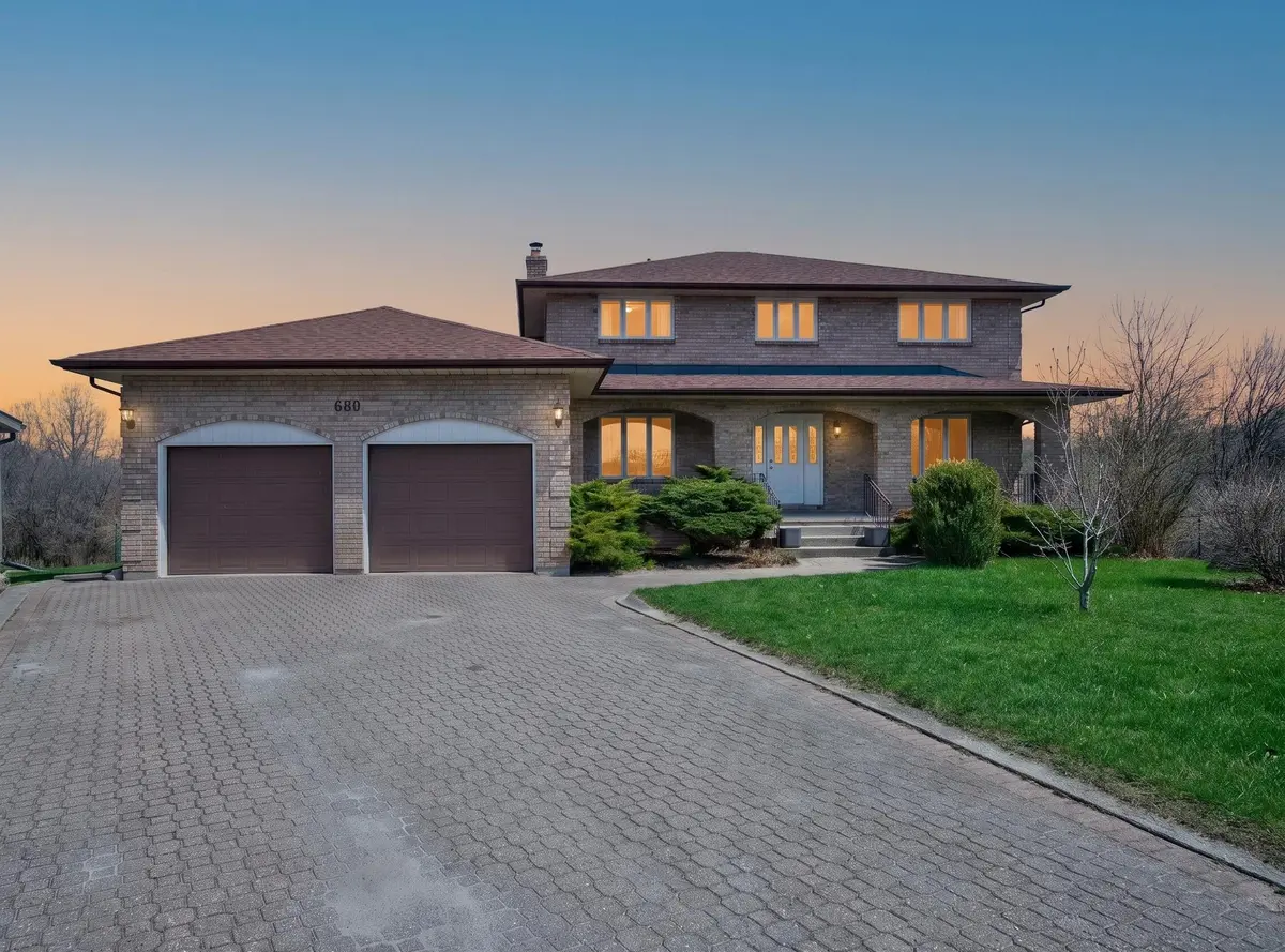 680 Rivermeade AVE, Kingston, ON K7M 7Z6