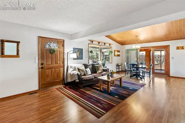 1700 Blackfoot TRL, Woodland Park, CO 80863