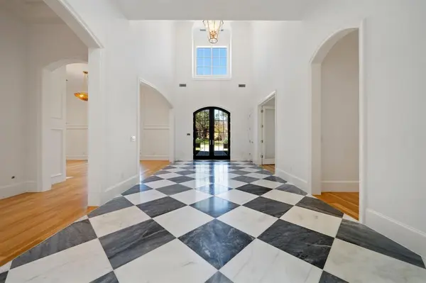 4206 Woodfin Drive, Dallas, TX 75220