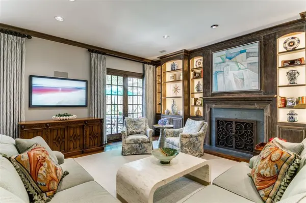 4438 Arcady Avenue, Highland Park, TX 75205