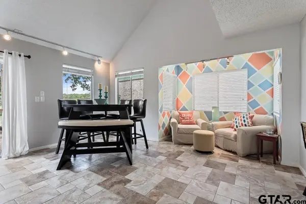 516 Hideaway Lane E, Hideaway, TX 75771