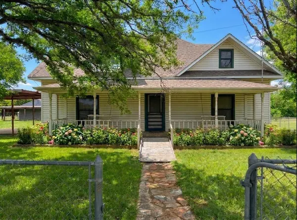 12031 Paradise, Bluff Dale, TX 76433