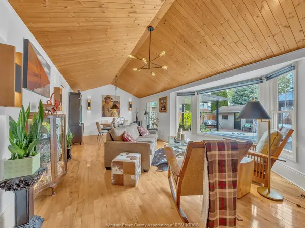 24 STATES, Amherstburg, ON N9V 3M2