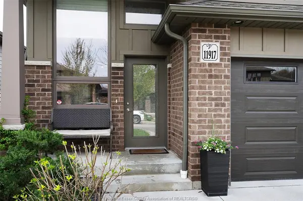 11917 MAITLAND, Windsor, ON N8P 0B9