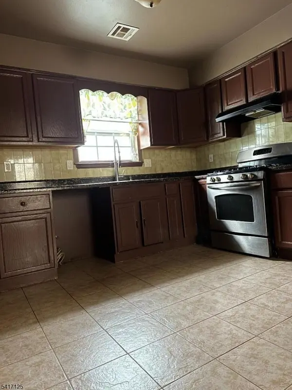 52 Stone, Newark City, NJ 07104