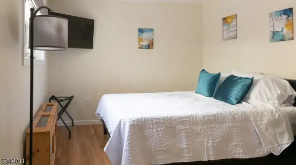 333 Forrest St, Jersey City, NJ 07304