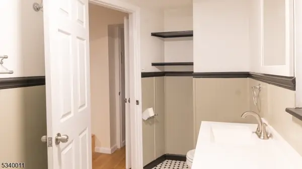 333 Forrest St, Jersey City, NJ 07304